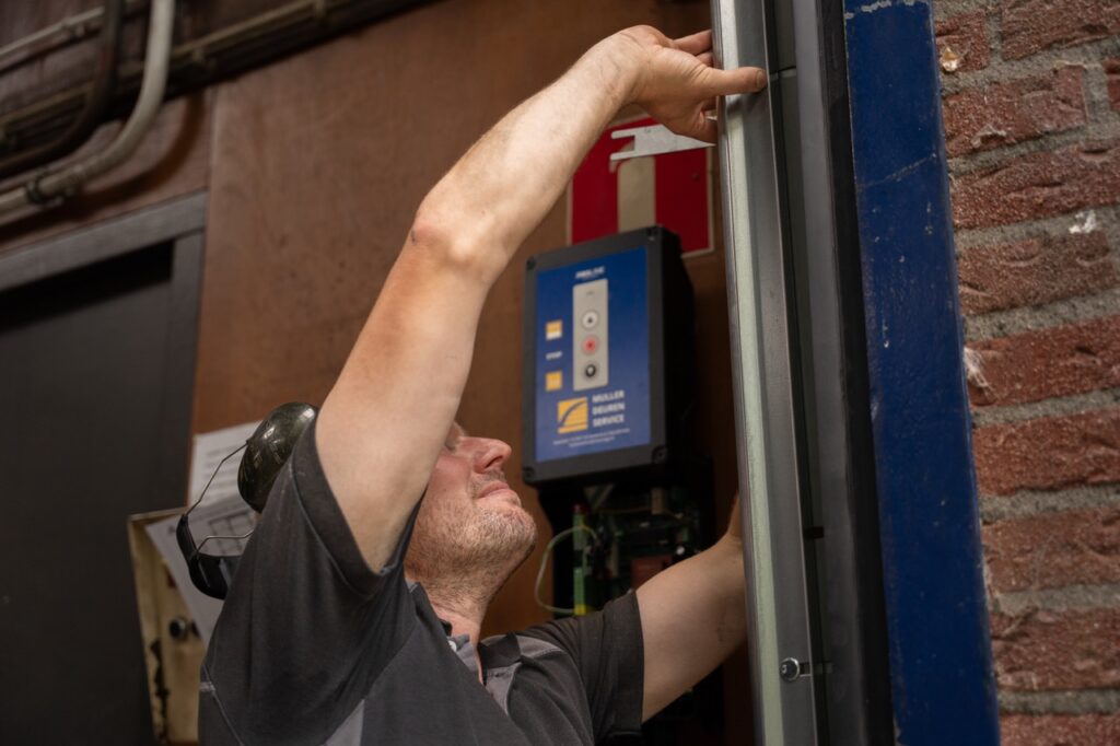 Overheaddeuren op maat – Muller Deuren Service